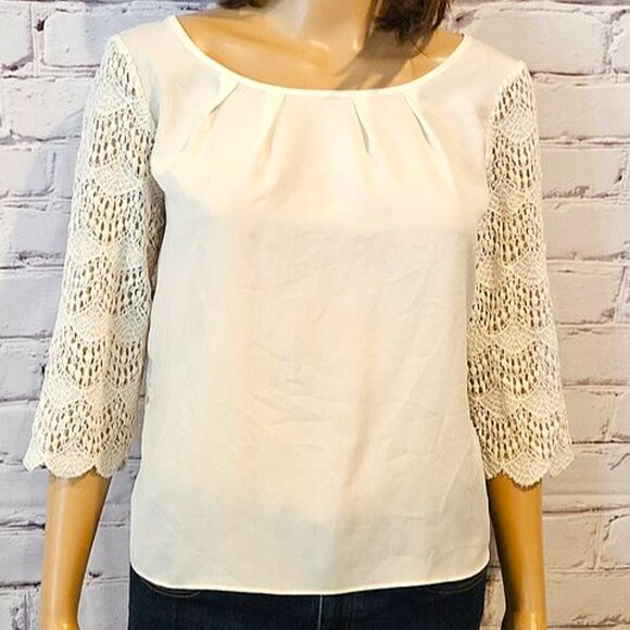 BCBGeneration - Boho ivory 3/4 lace sleeve blouse - Picture 5 of 11